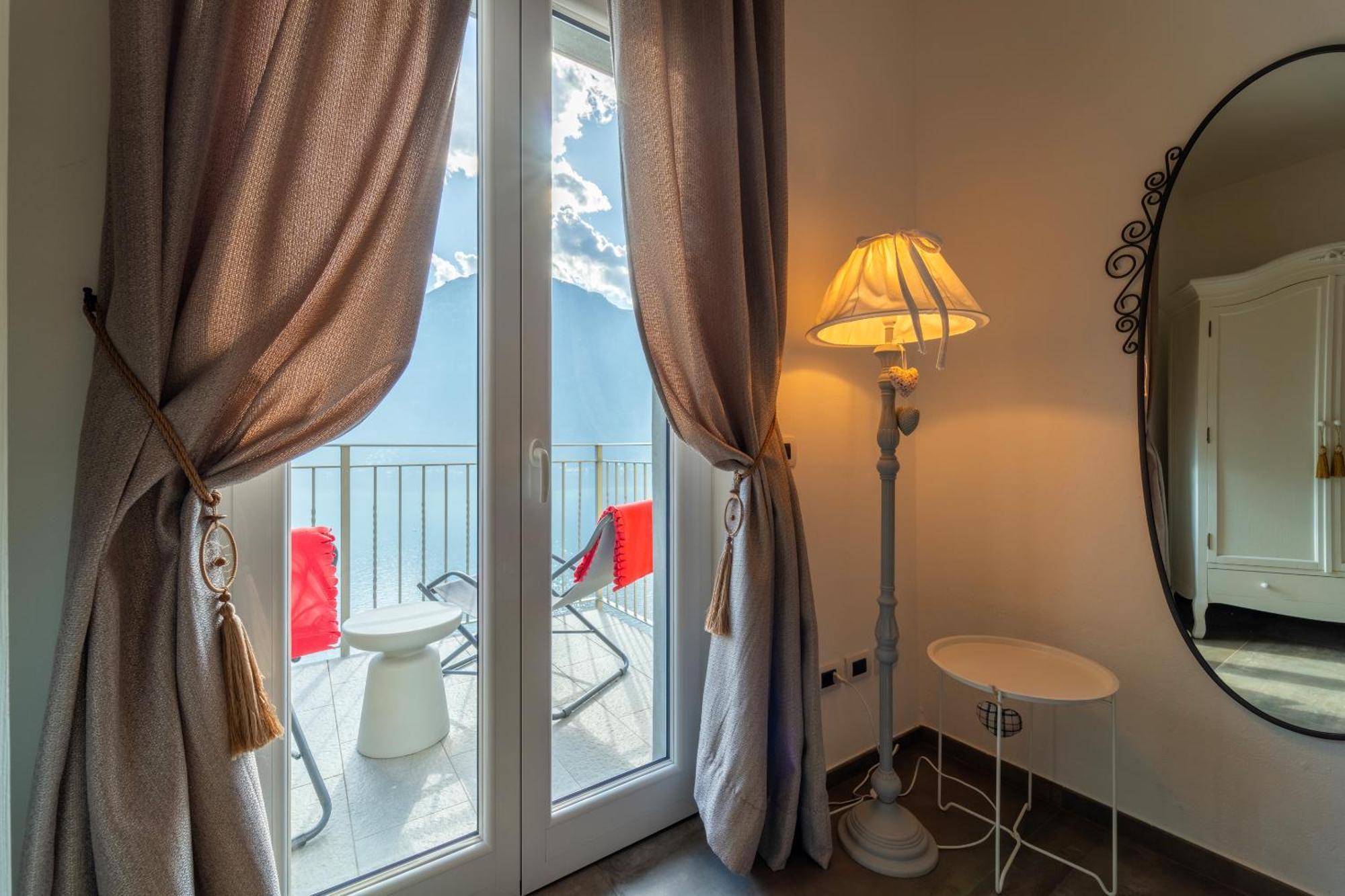 Ka' Doro With Lake View Nesso Ngoại thất bức ảnh